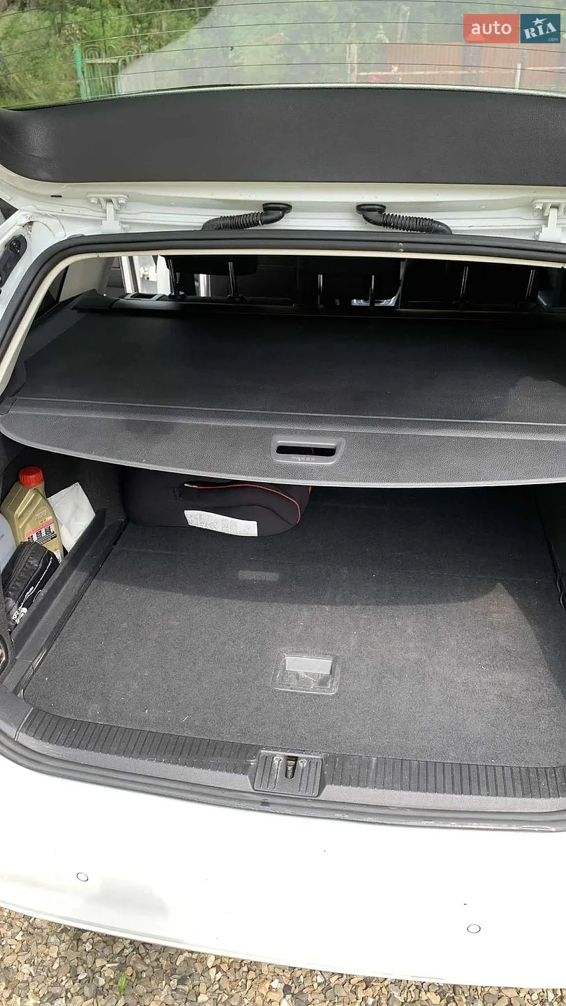 2016 Volkswagen Passat - мініатюра 2