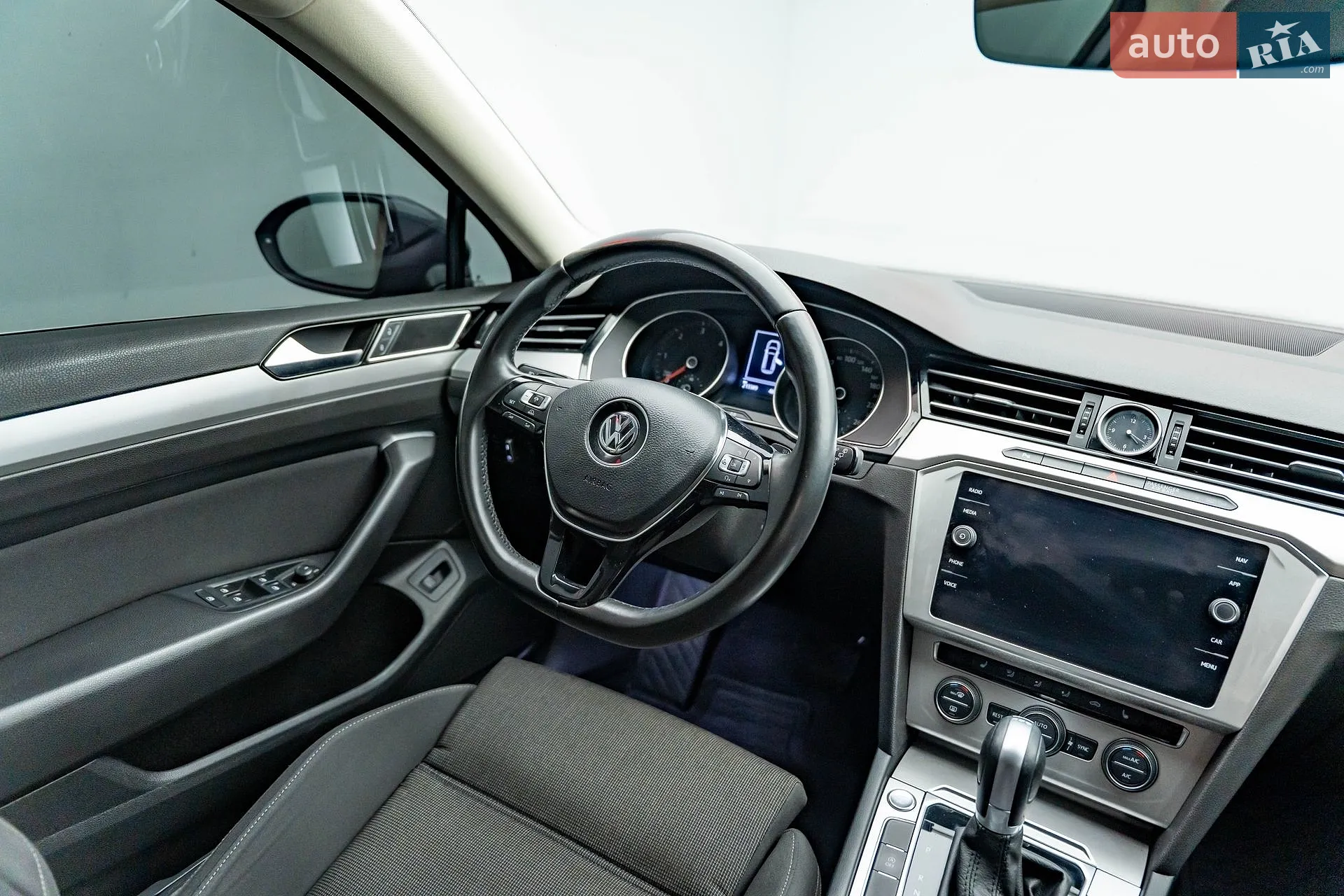 2018 Volkswagen Passat - мініатюра 12