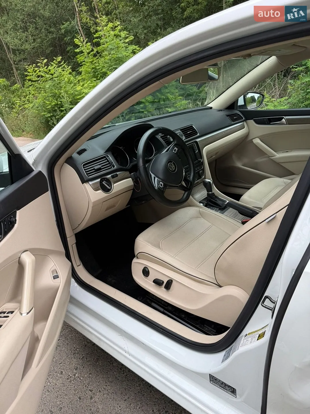 2017 Volkswagen Passat - мініатюра 6