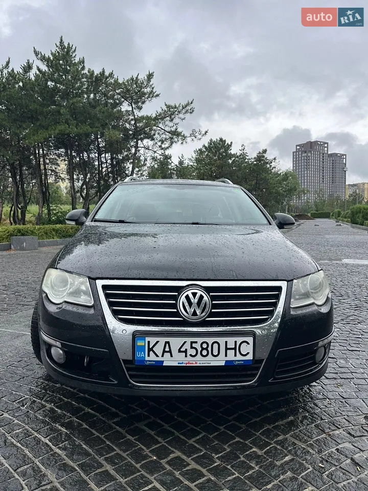 2010 Volkswagen Passat - мініатюра 9