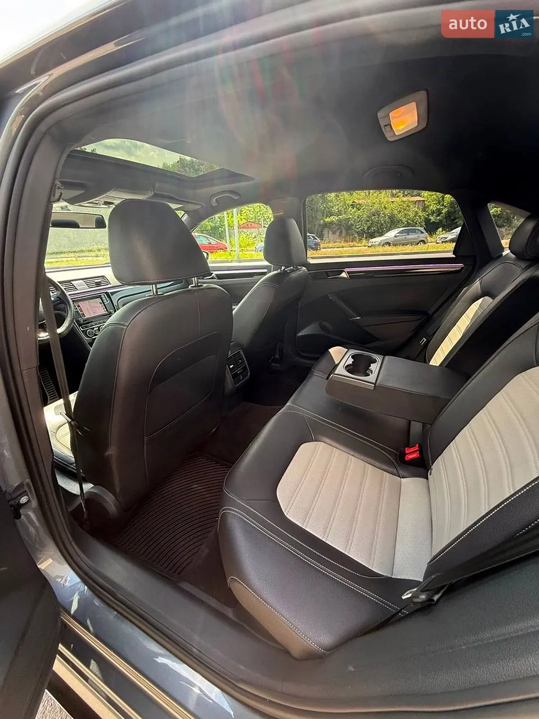 2018 Volkswagen Passat - мініатюра 10
