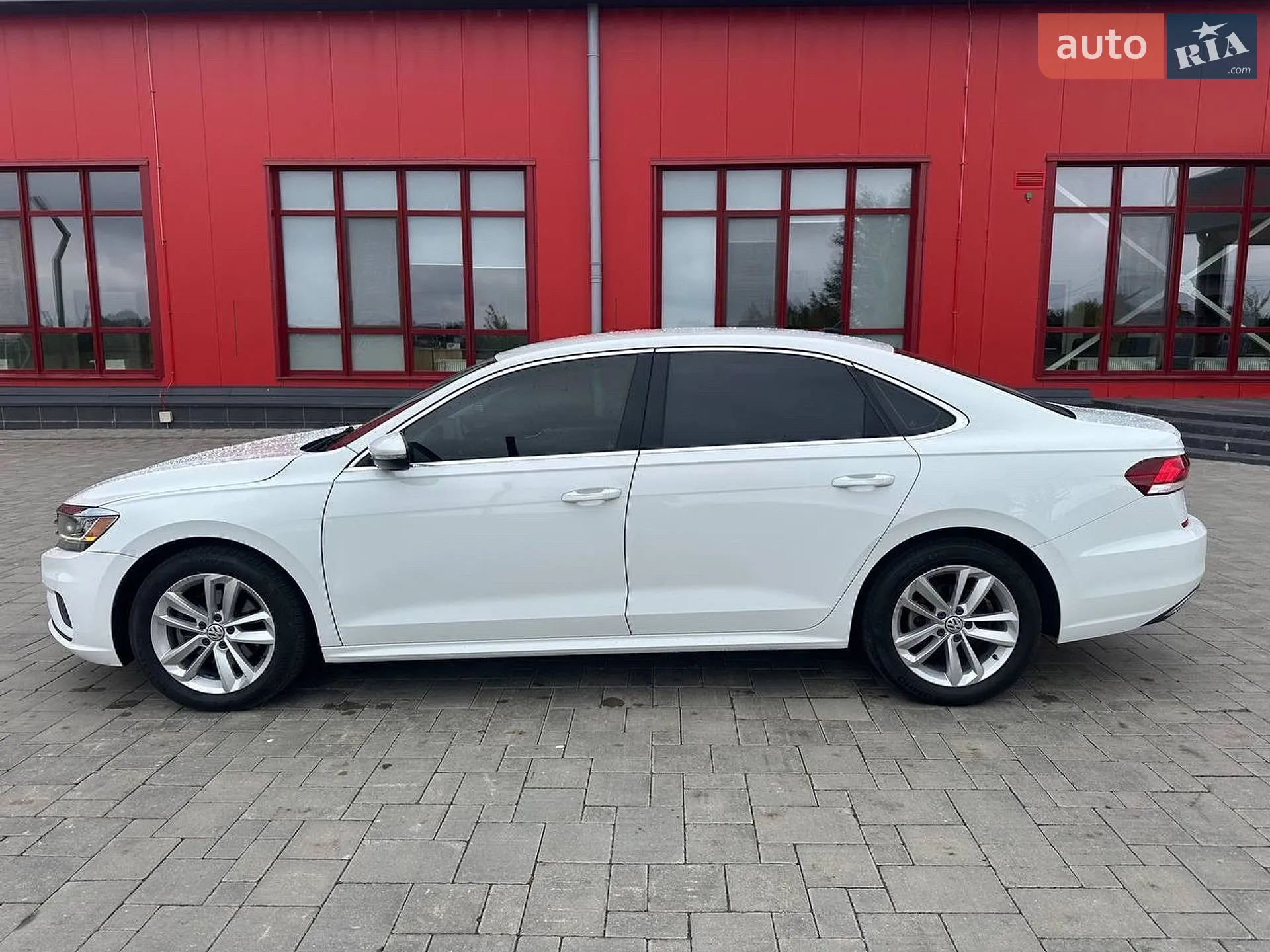 2020 Volkswagen Passat - мініатюра 10