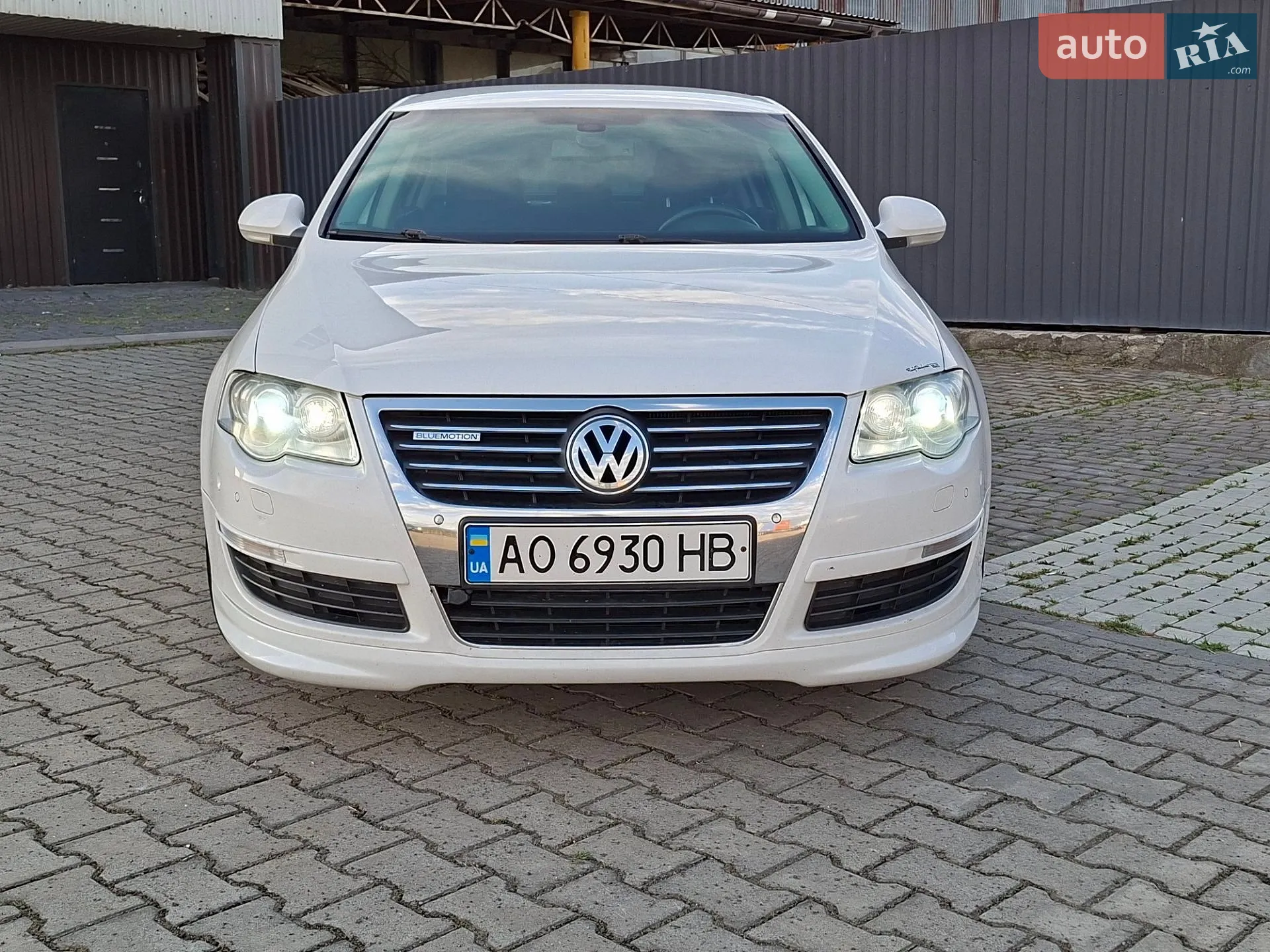 2010 Volkswagen Passat - мініатюра 4