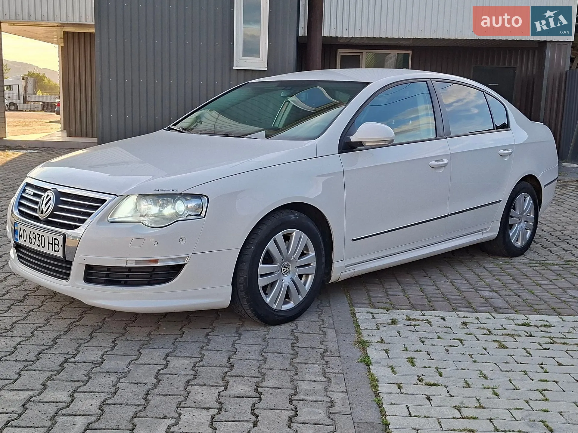 2010 Volkswagen Passat - мініатюра 11