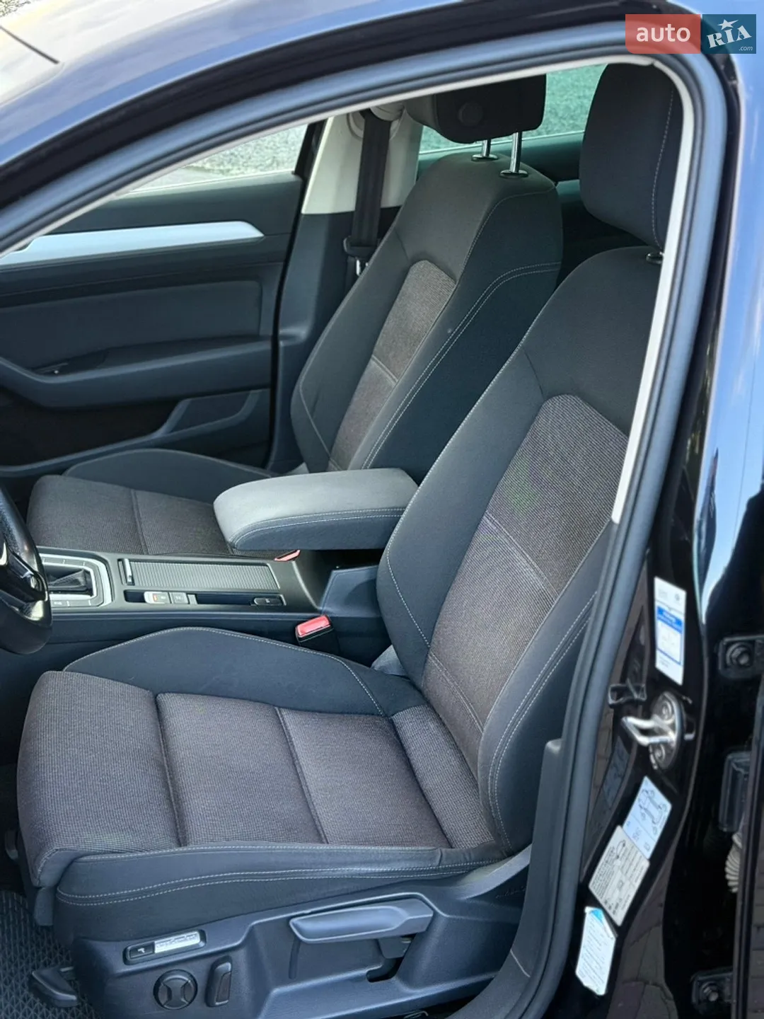 2017 Volkswagen Passat - мініатюра 23