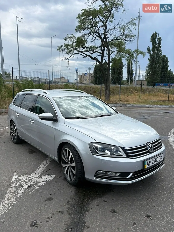 2012 Volkswagen Passat - мініатюра 12