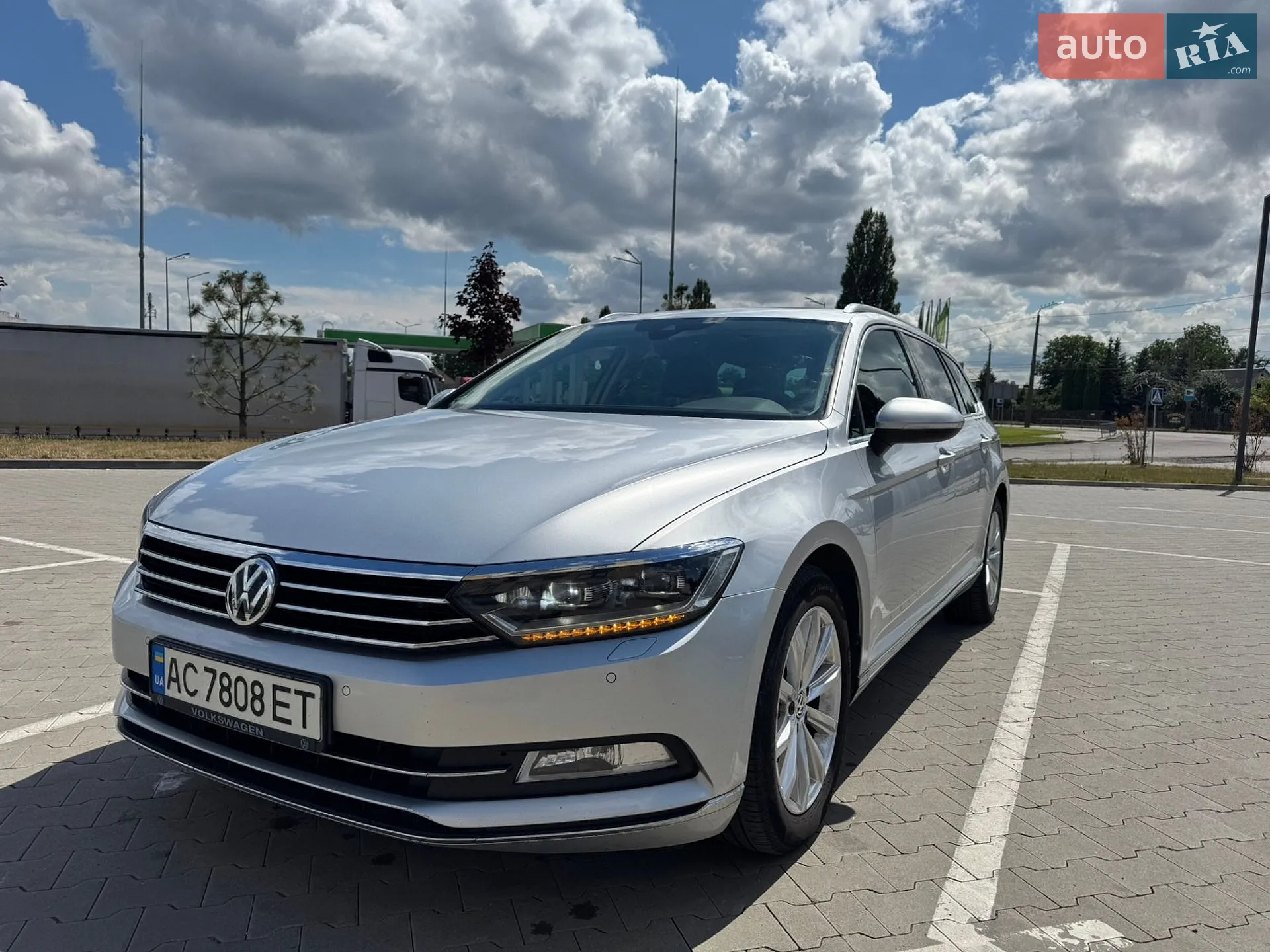 2018 Volkswagen Passat - мініатюра 2