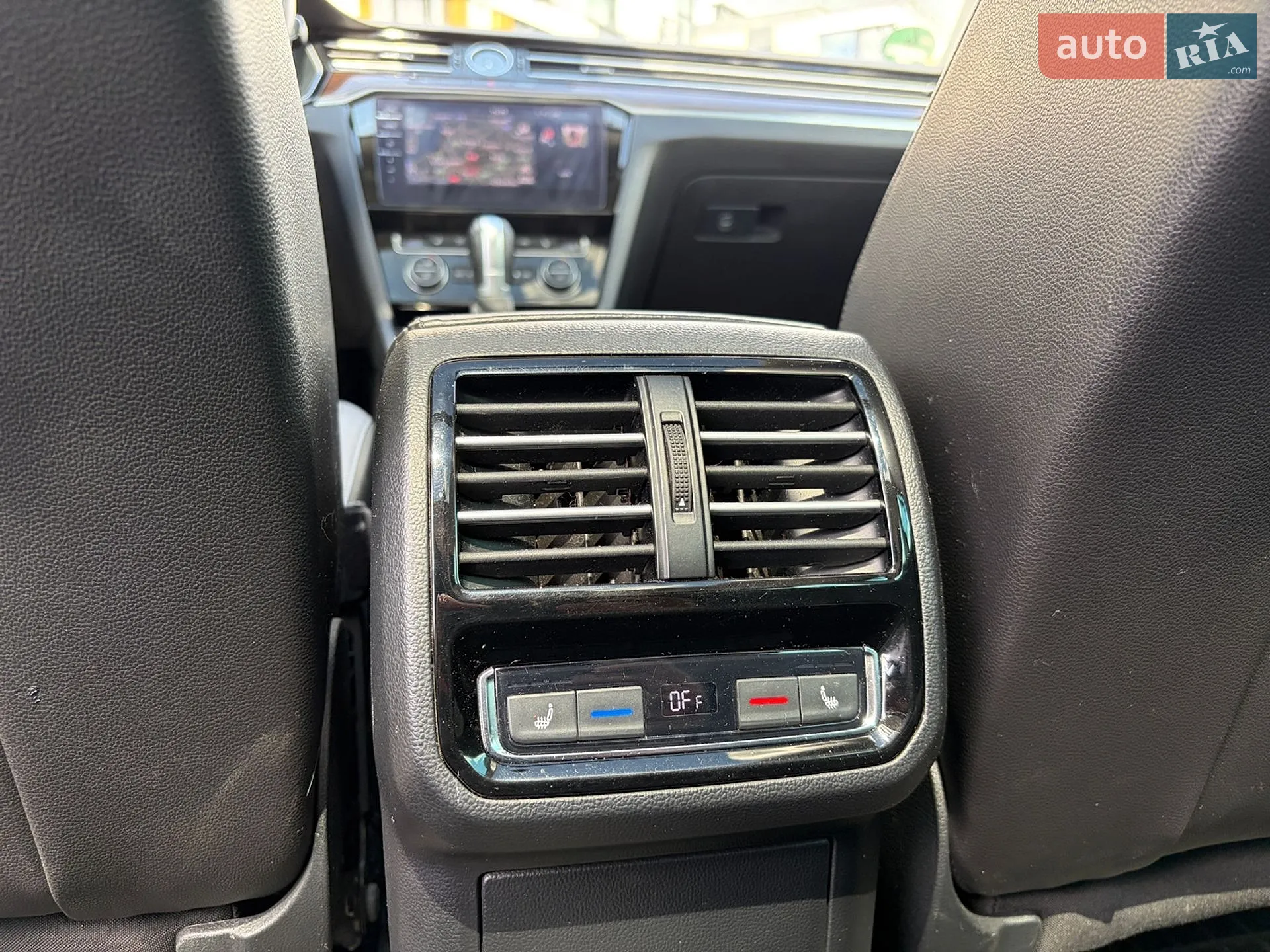 2018 Volkswagen Passat - мініатюра 27