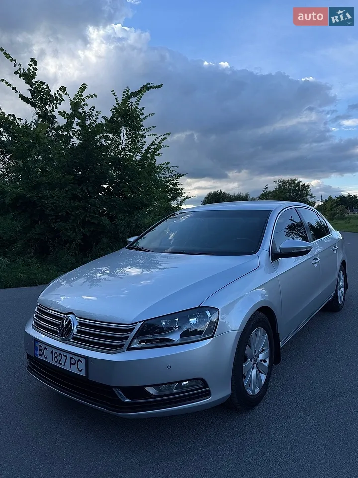 2010 Volkswagen Passat - мініатюра 18