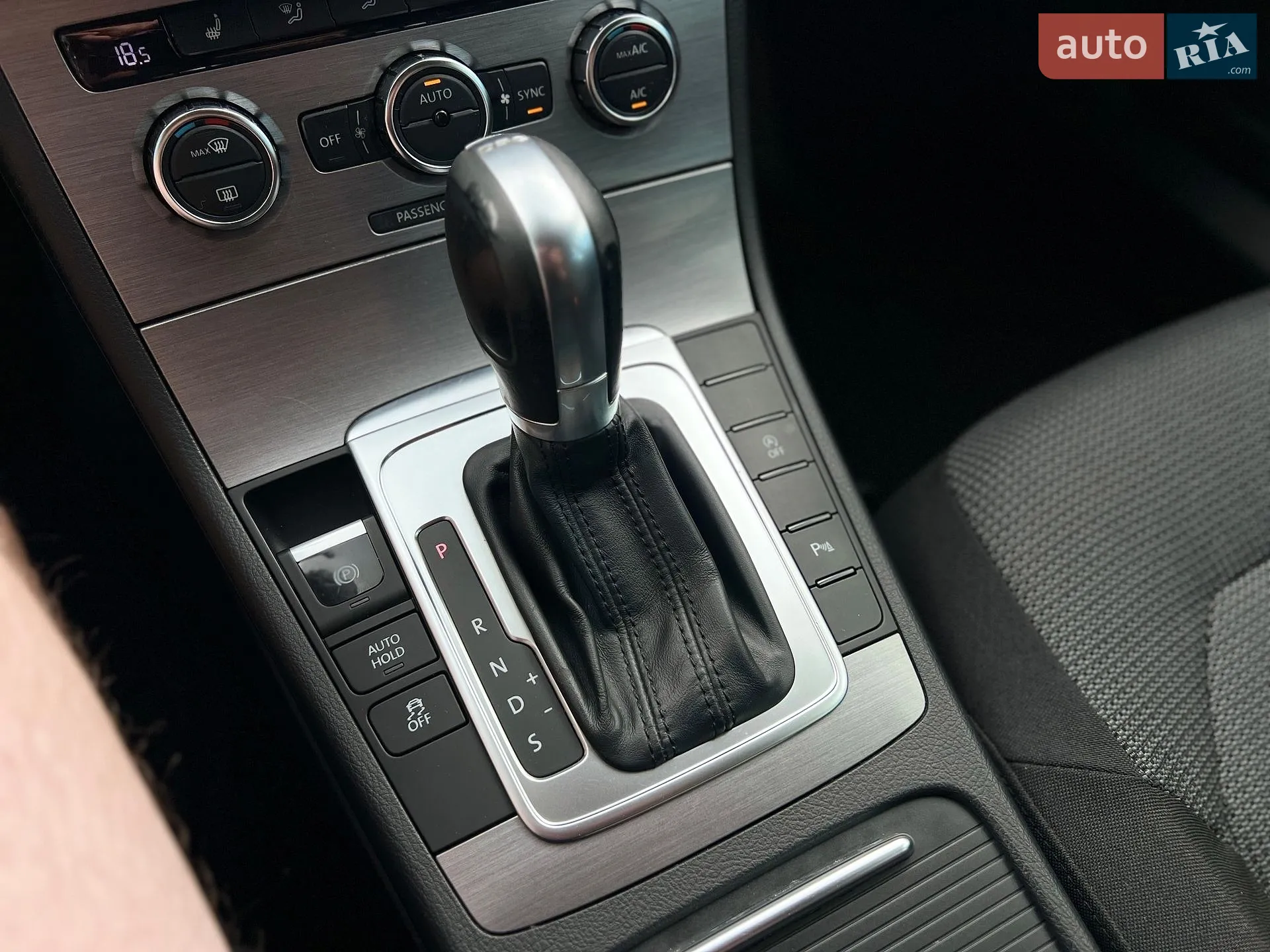2014 Volkswagen Passat - мініатюра 35