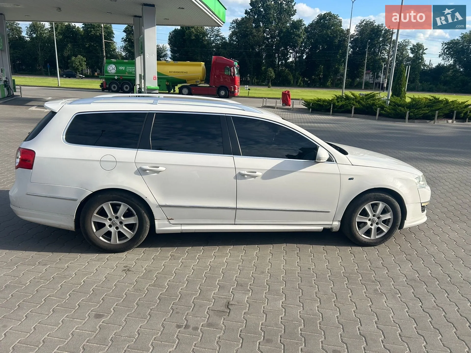 2010 Volkswagen Passat - мініатюра 8