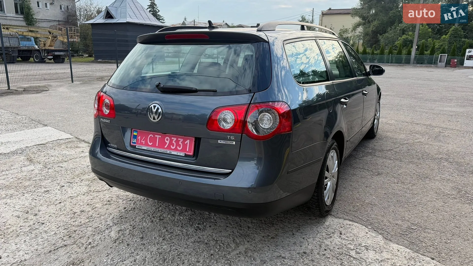 2010 Volkswagen Passat - мініатюра 9