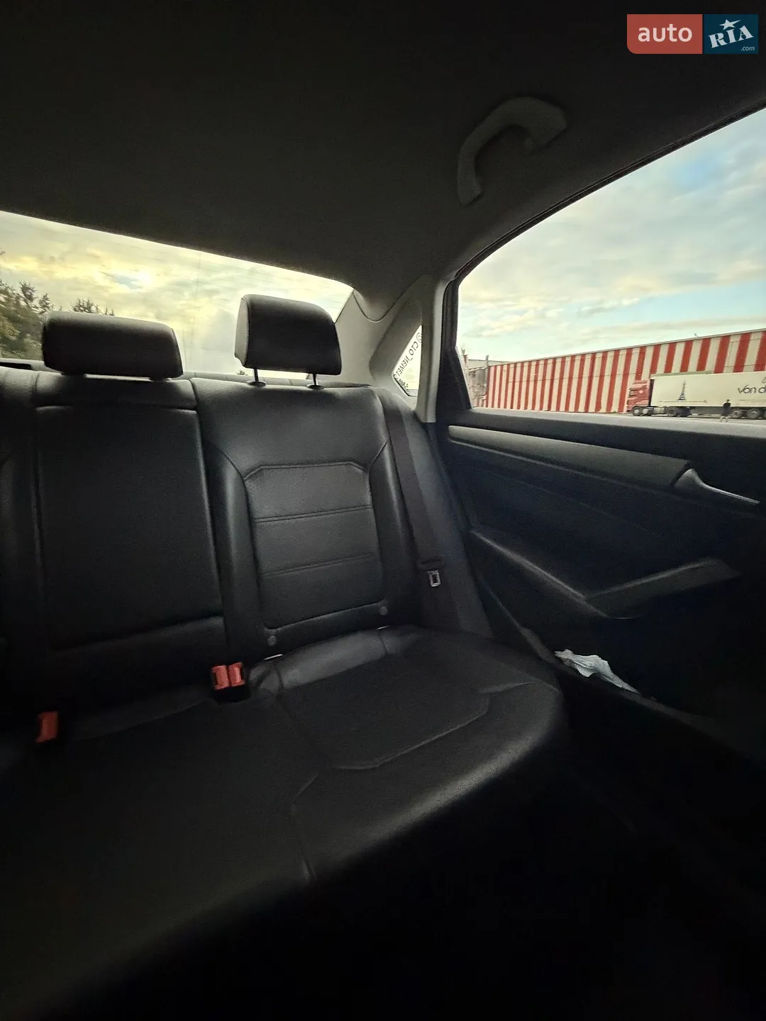 2015 Volkswagen Passat - мініатюра 22