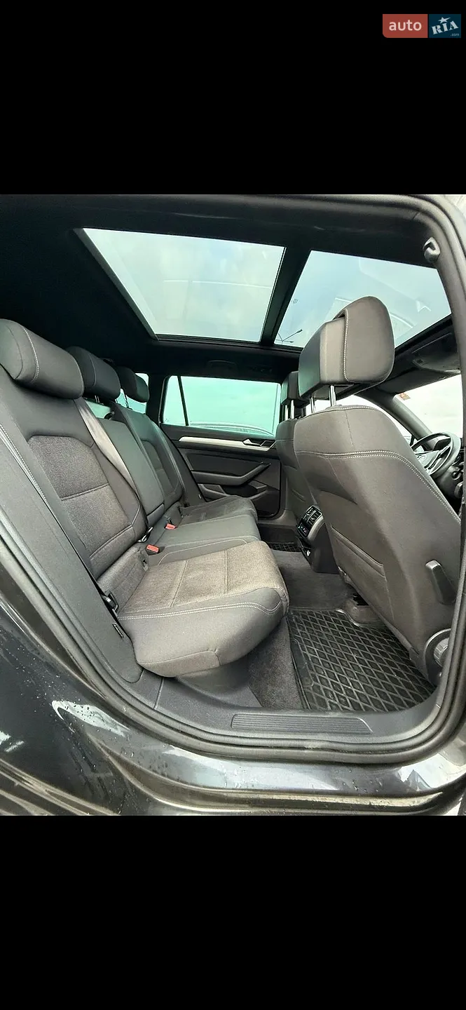 2019 Volkswagen Passat - мініатюра 10