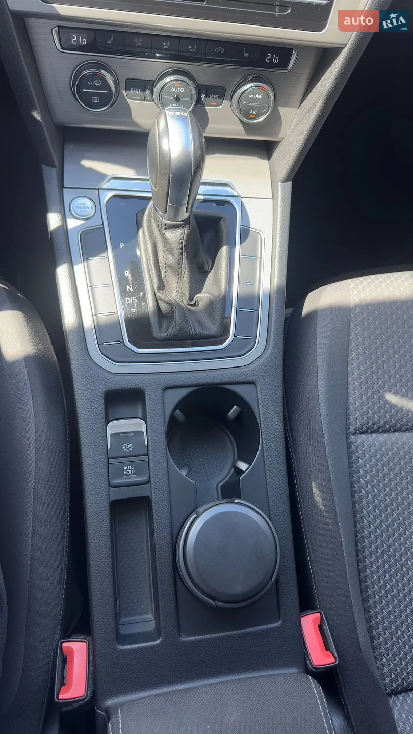 2018 Volkswagen Passat - мініатюра 20