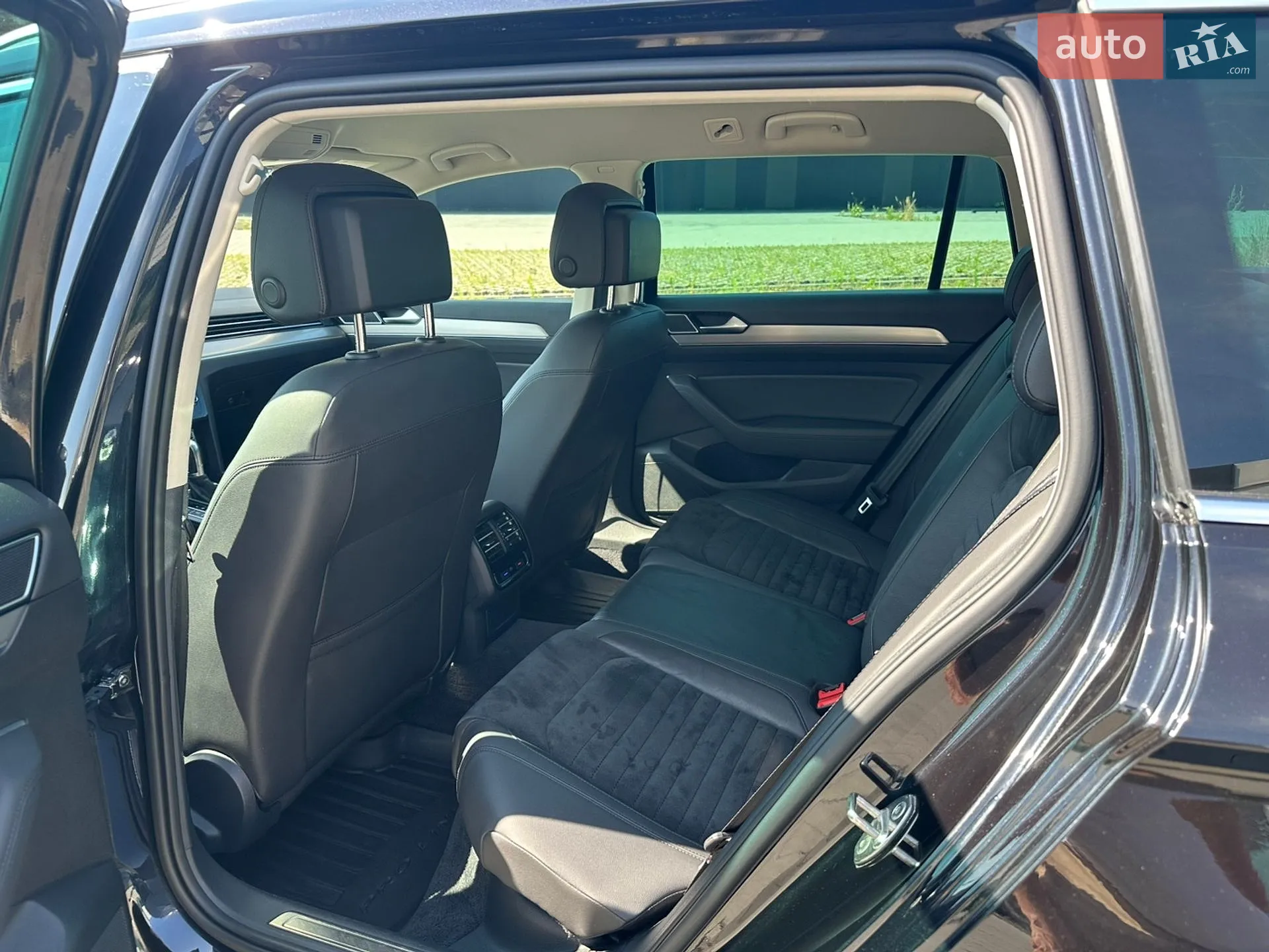 2015 Volkswagen Passat - мініатюра 13
