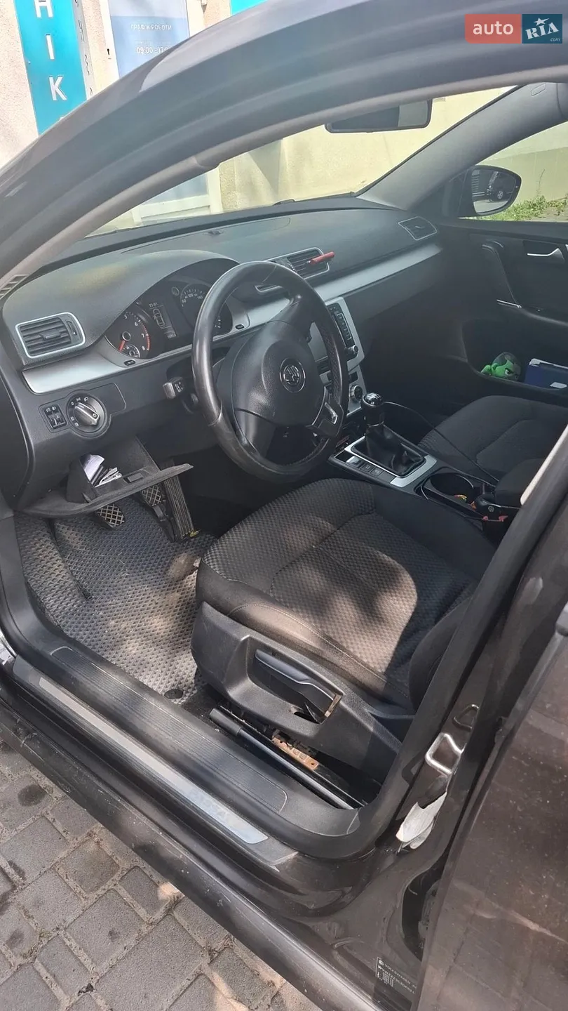 2012 Volkswagen Passat - мініатюра 3