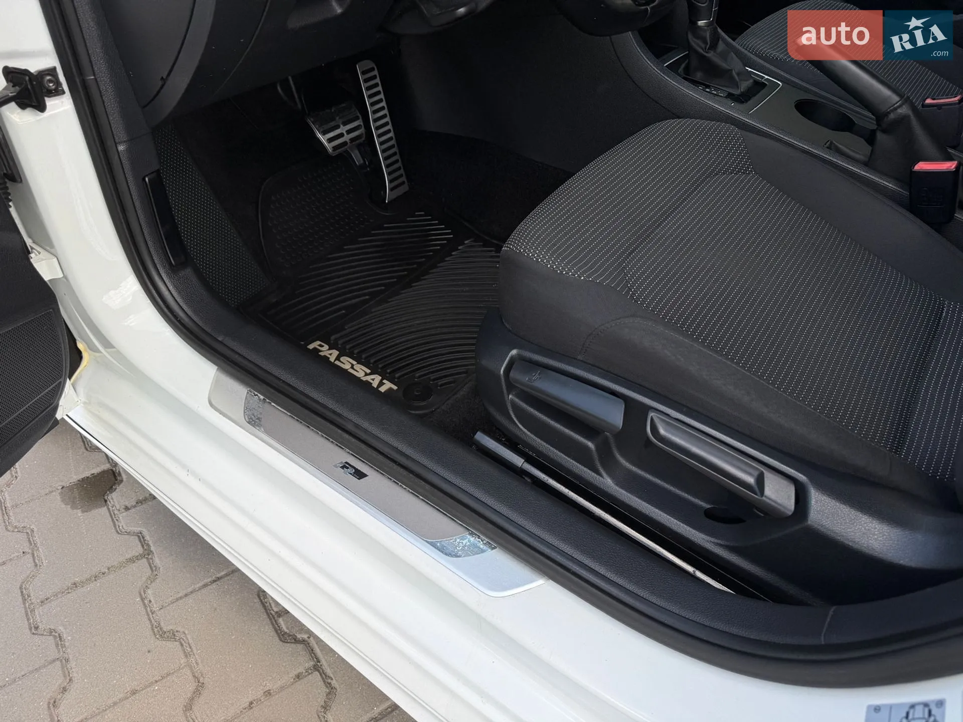 2016 Volkswagen Passat - мініатюра 24