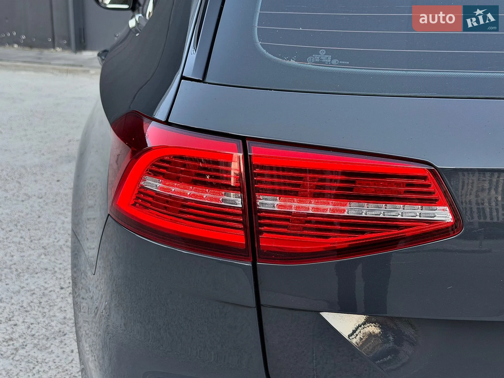 Volkswagen Passat 2016 VIN WVWZZZ3CZHE070117 фото оголошення 28 з 84