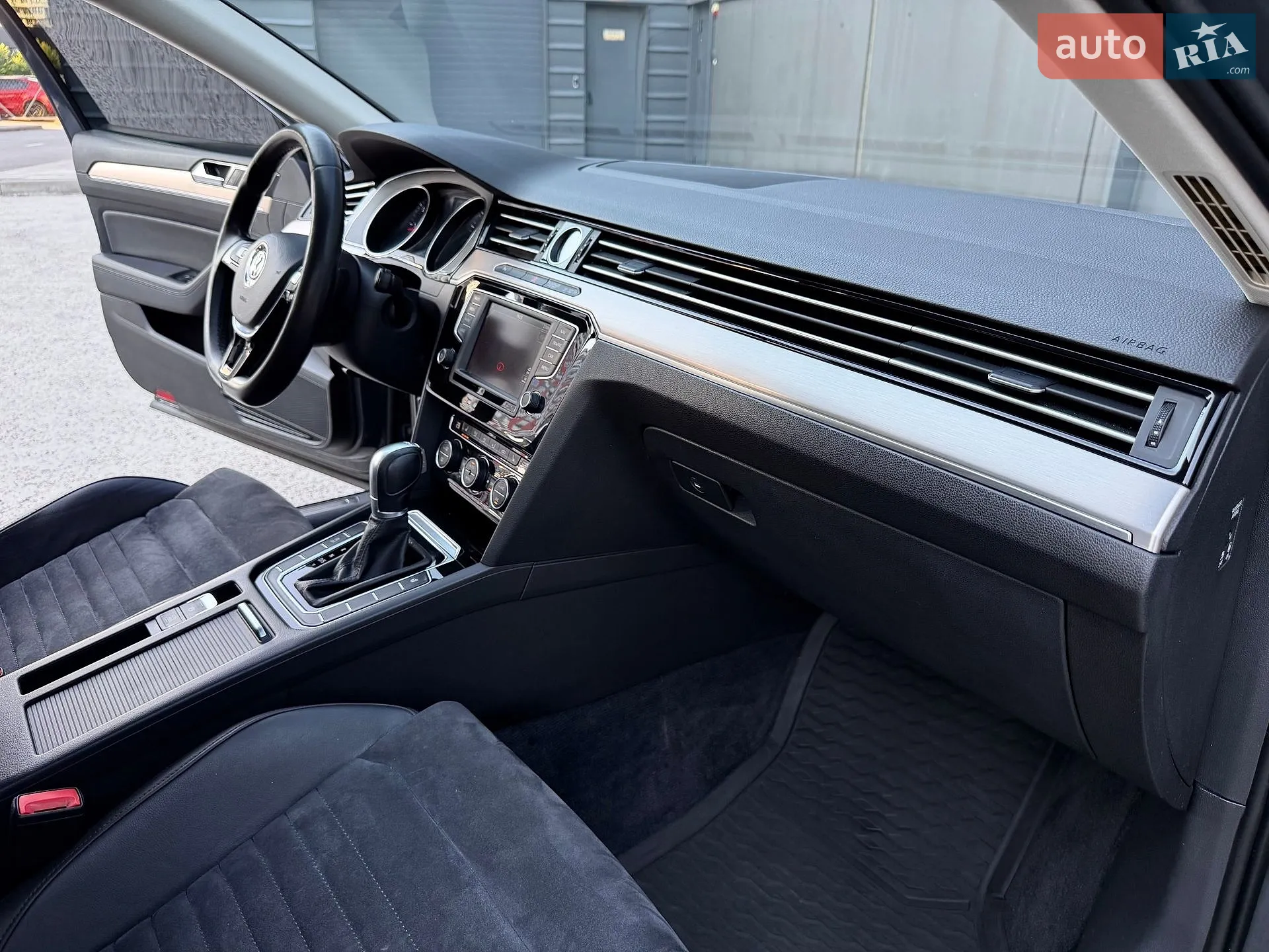 Volkswagen Passat 2016 VIN WVWZZZ3CZHE070117 фото оголошення 38 з 84