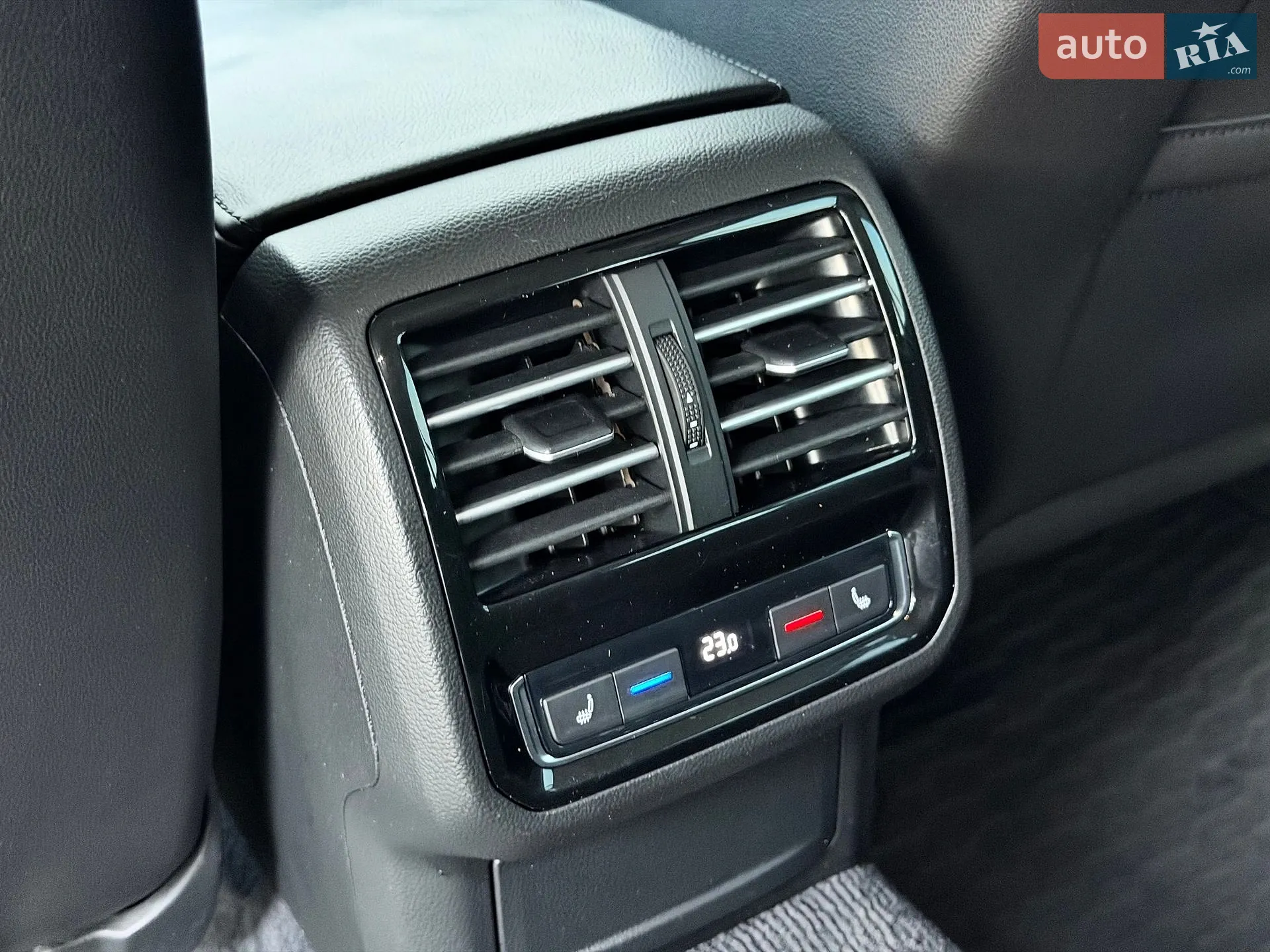 Volkswagen Passat 2016 VIN WVWZZZ3CZHE070117 фото оголошення 48 з 84