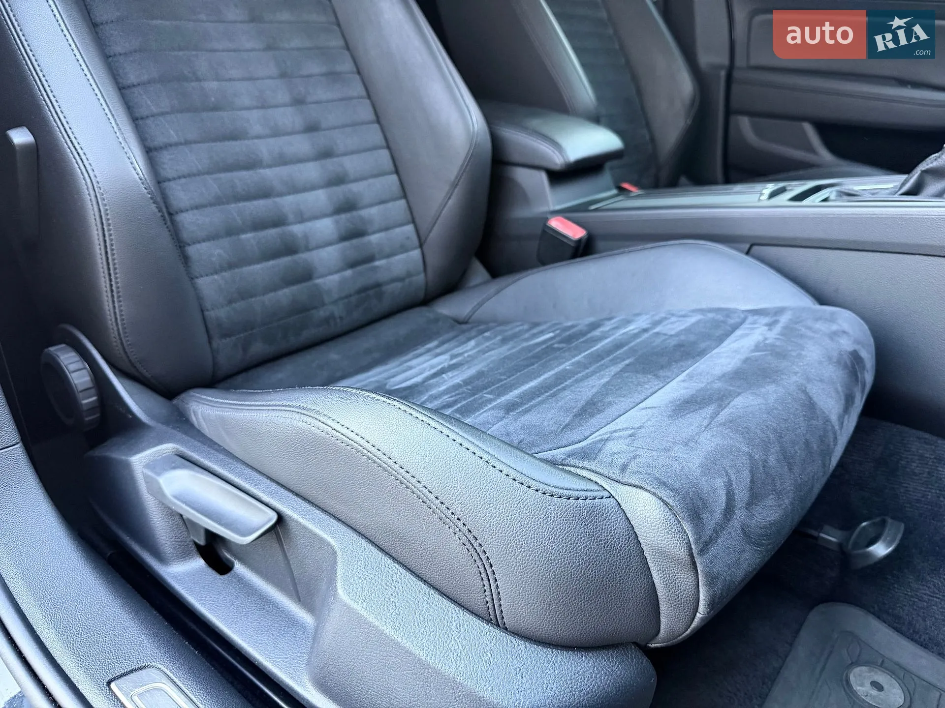 Volkswagen Passat 2016 VIN WVWZZZ3CZHE070117 фото оголошення 56 з 84