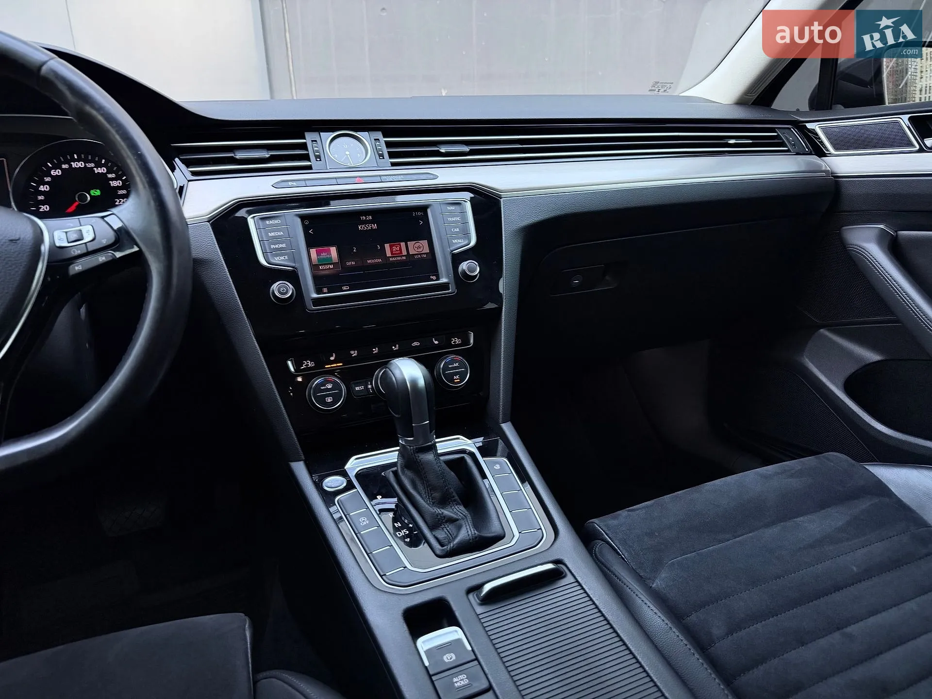 Volkswagen Passat 2016 VIN WVWZZZ3CZHE070117 фото оголошення 77 з 84