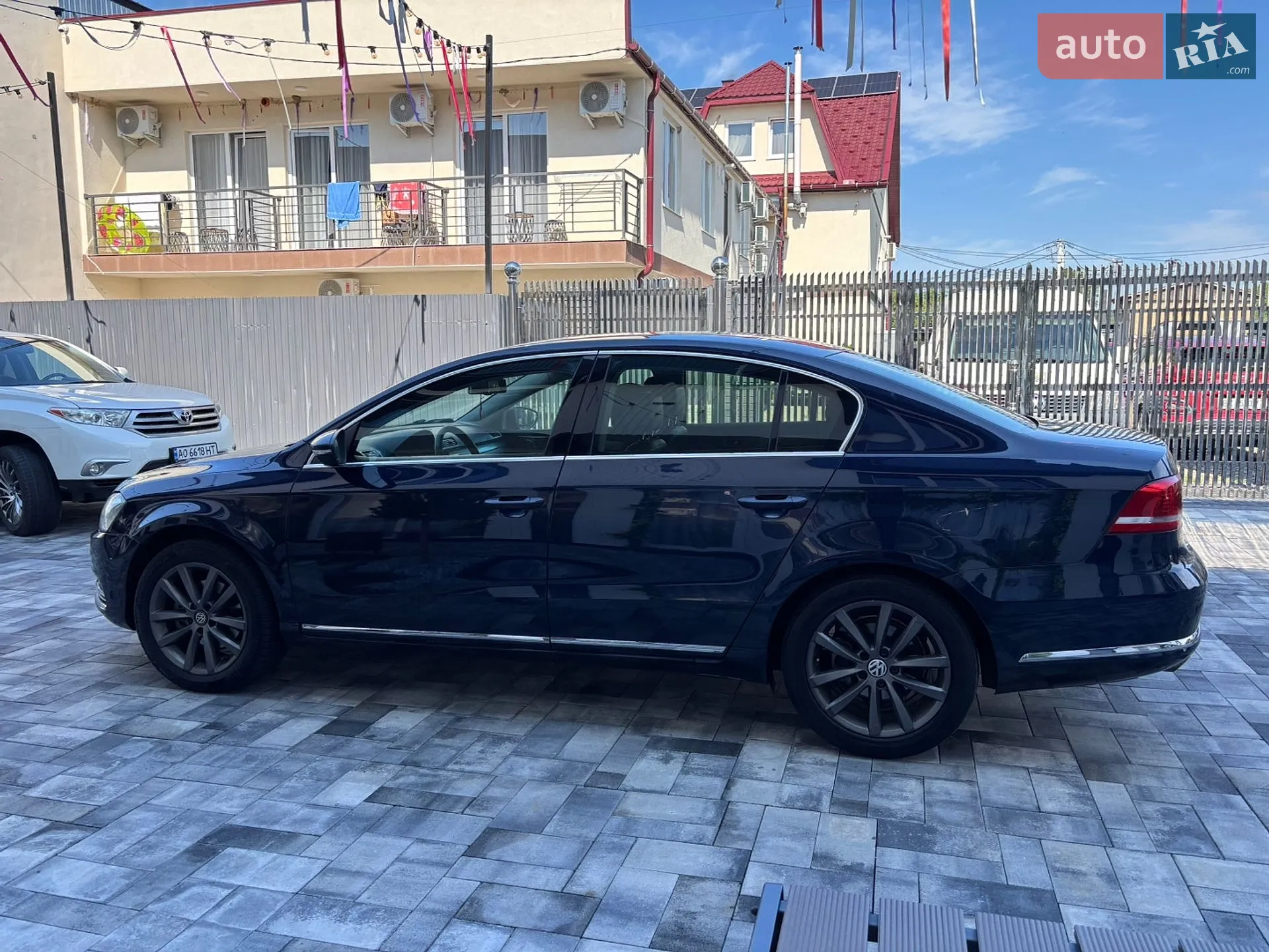2013 Volkswagen Passat - мініатюра 2