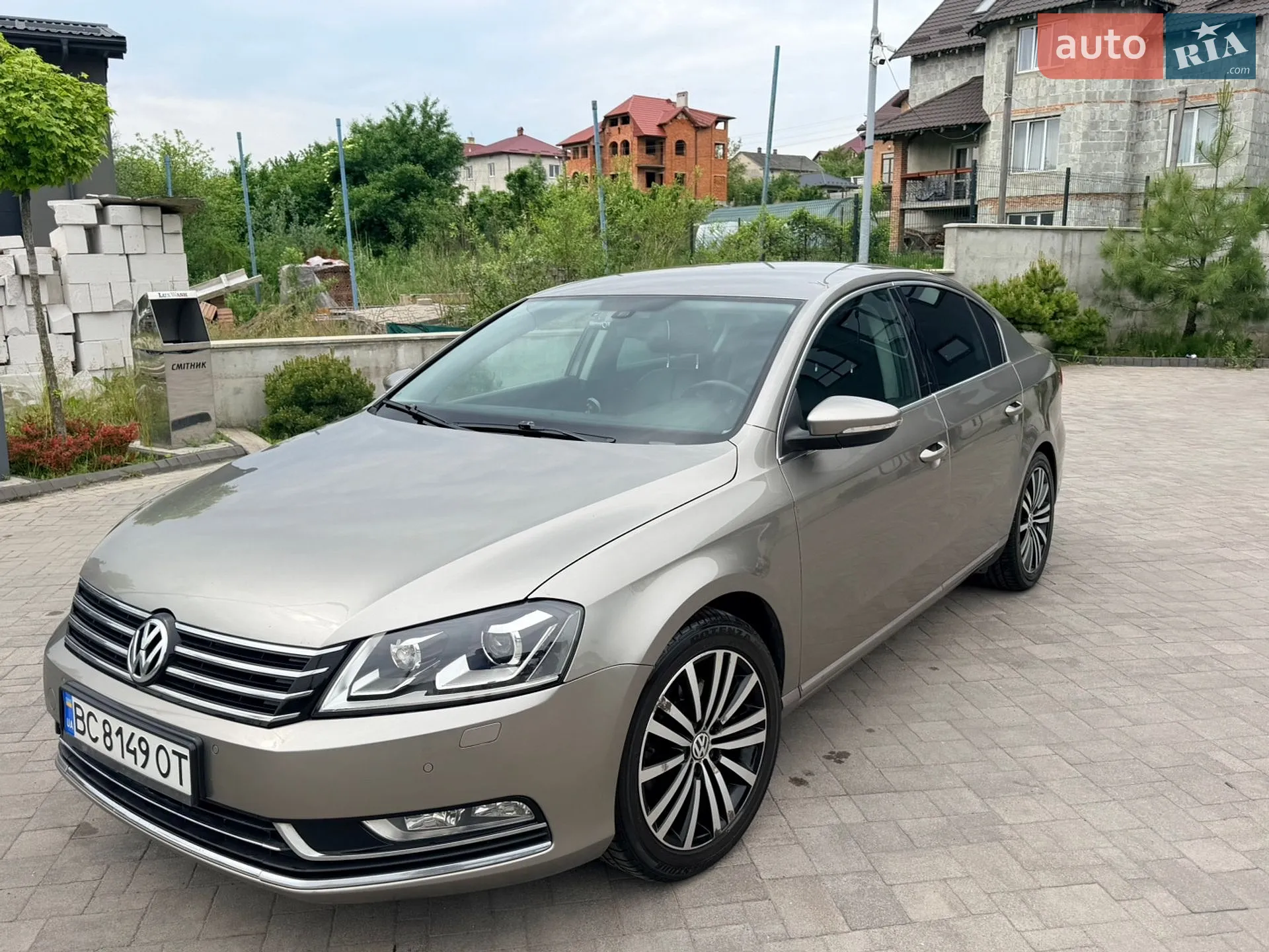 2013 Volkswagen Passat - мініатюра 2