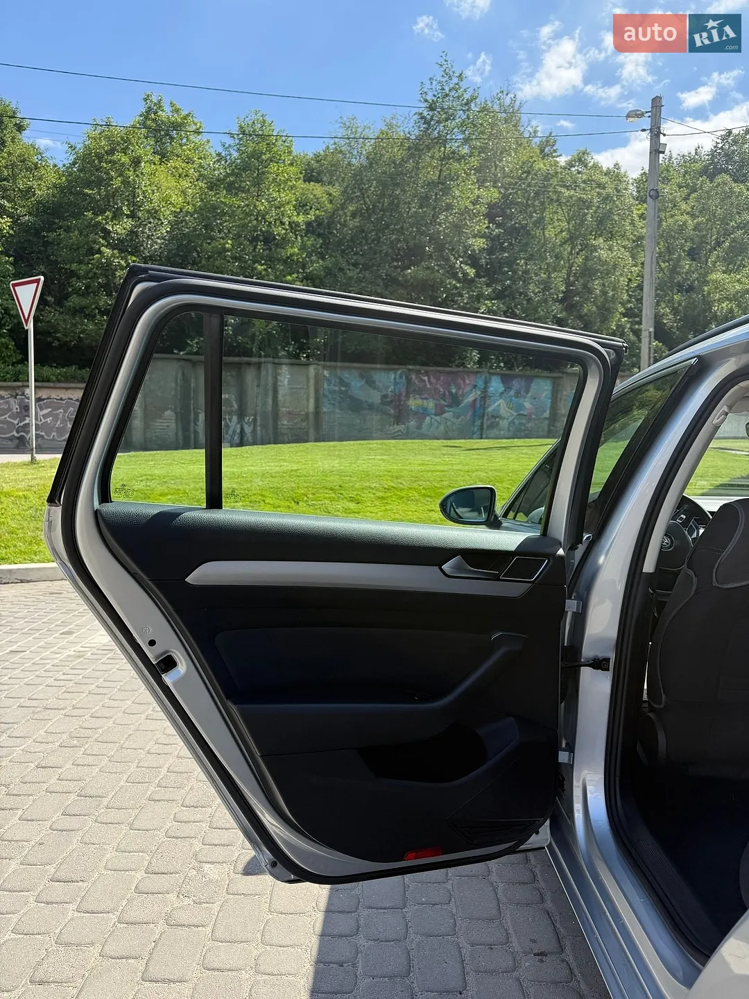 2018 Volkswagen Touareg - мініатюра 10