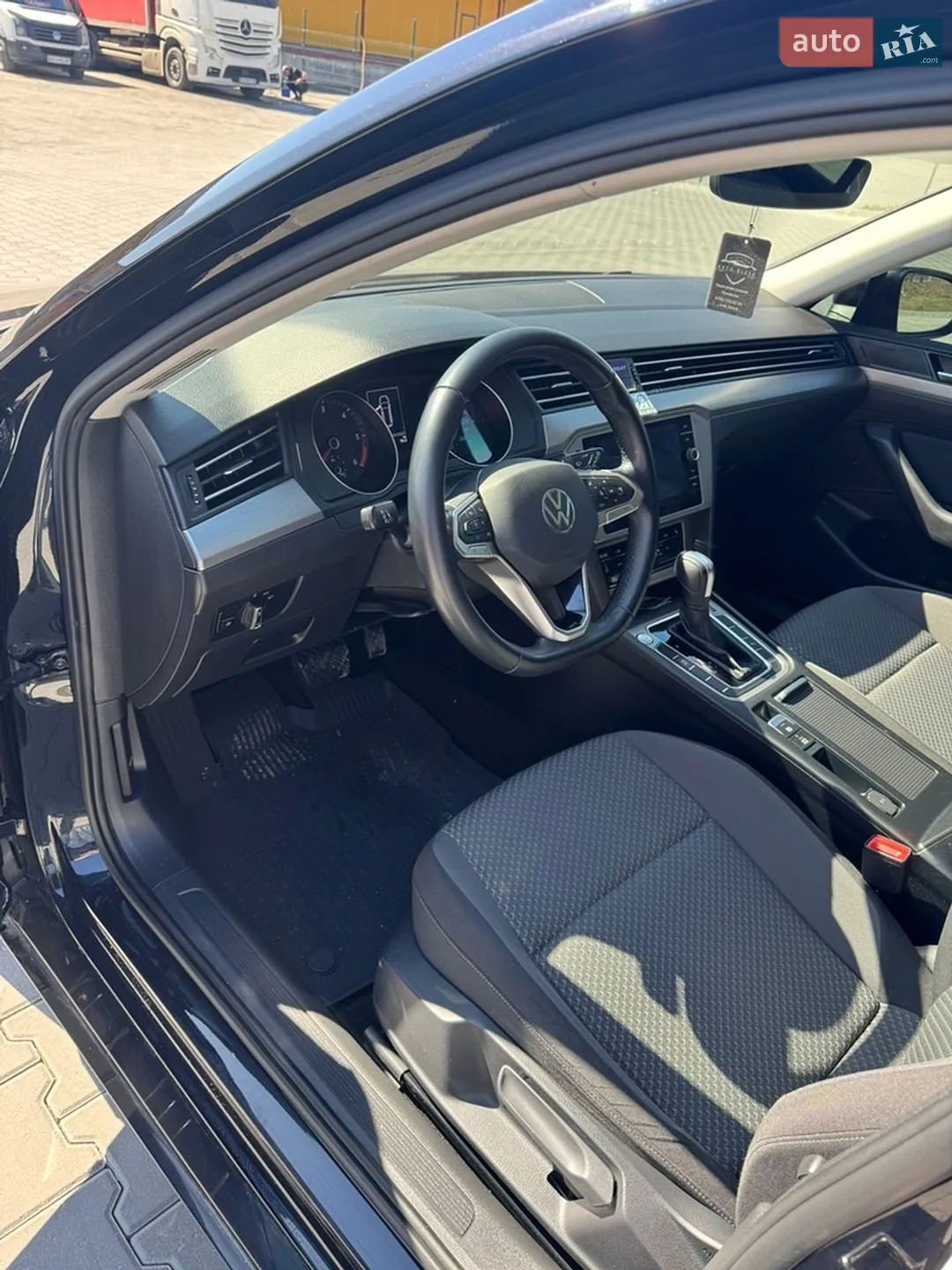 2020 Volkswagen Passat - мініатюра 9
