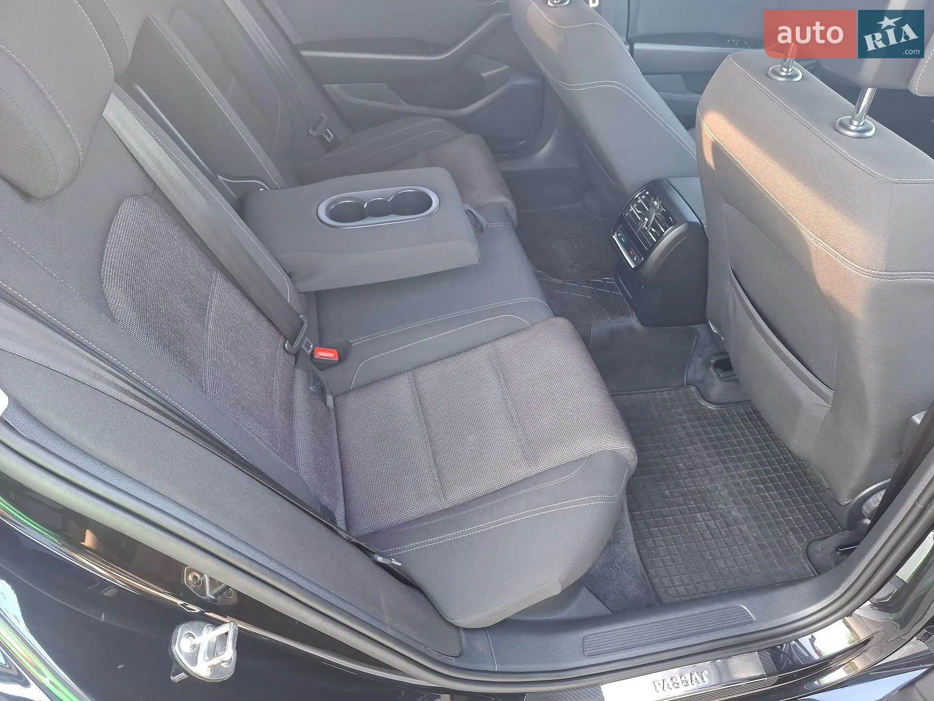 2017 Volkswagen Passat - мініатюра 24