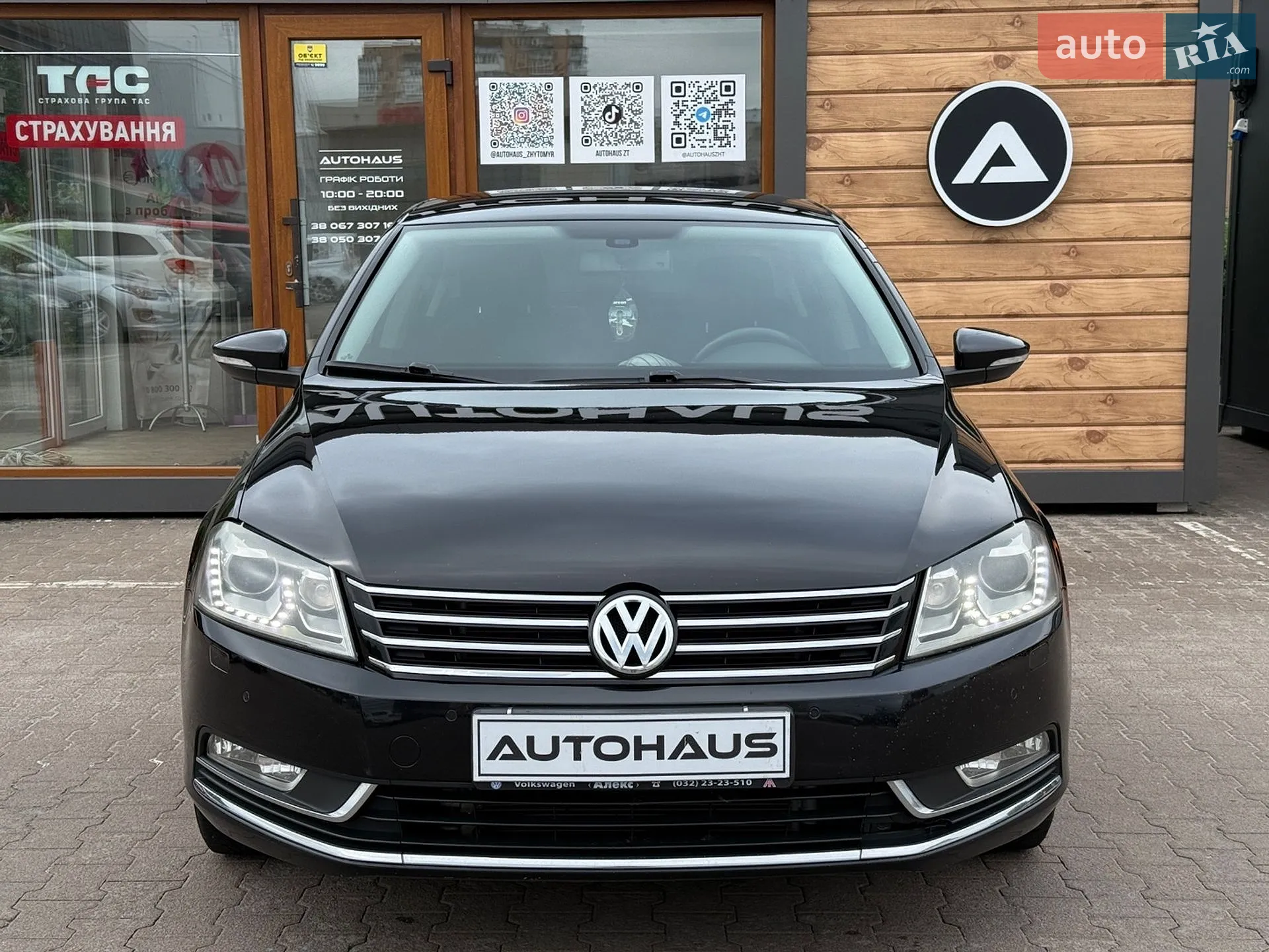 2011 Volkswagen Passat - мініатюра 2