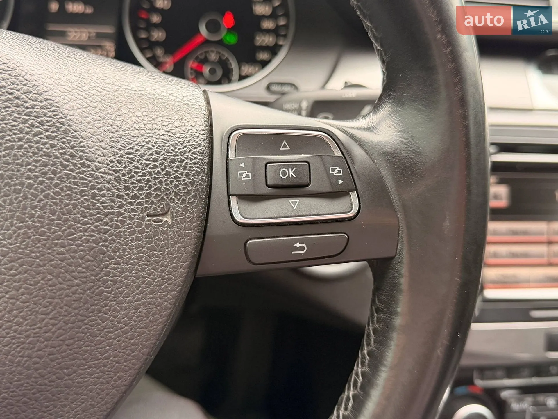 2011 Volkswagen Passat - мініатюра 20