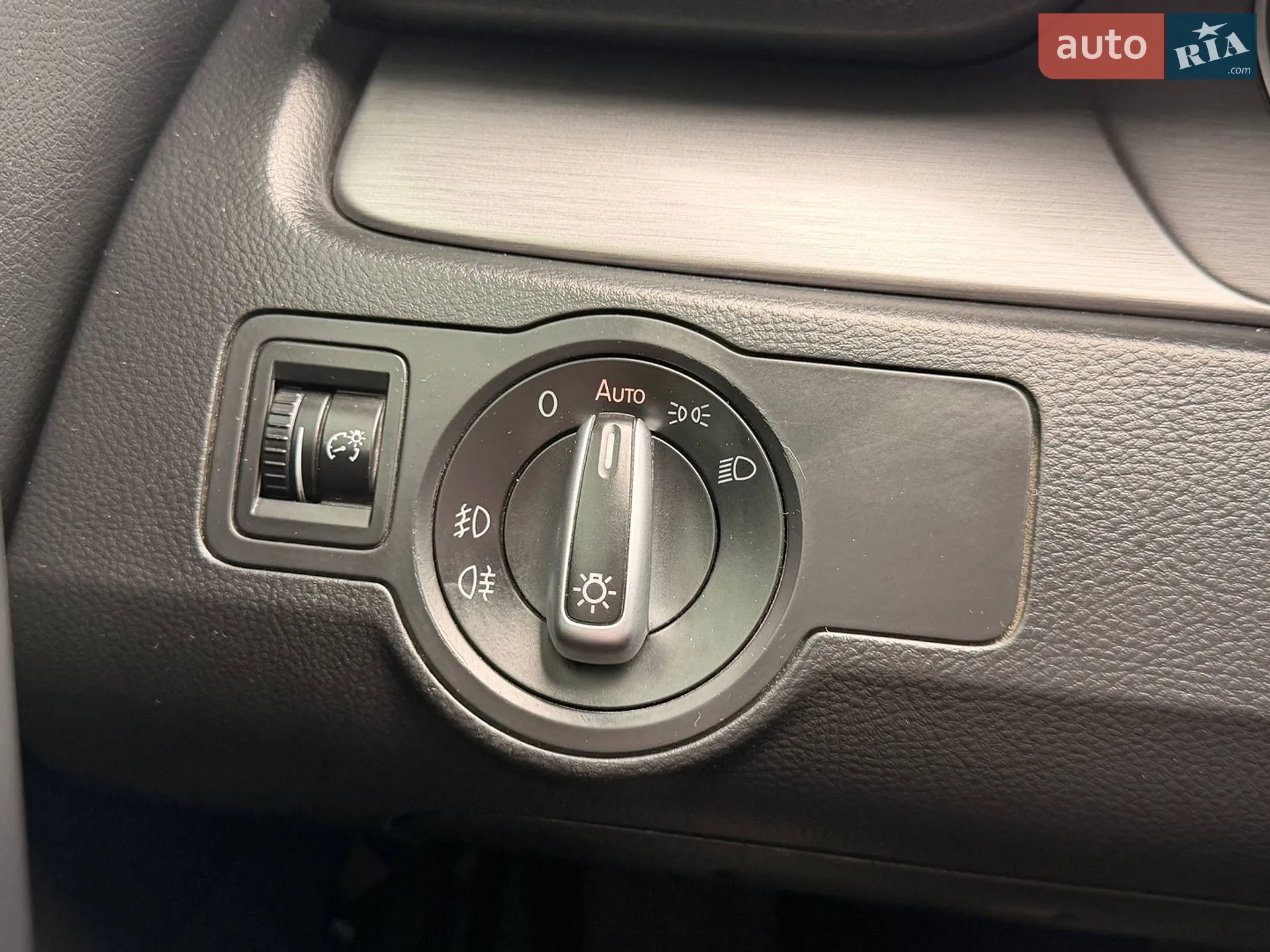 2011 Volkswagen Passat - мініатюра 21