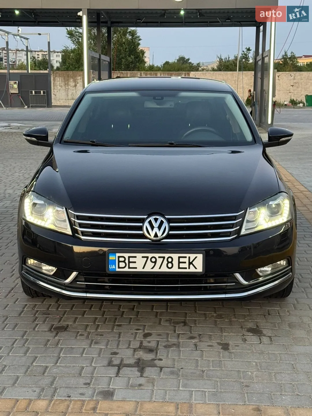 2011 Volkswagen Passat - фото 1
