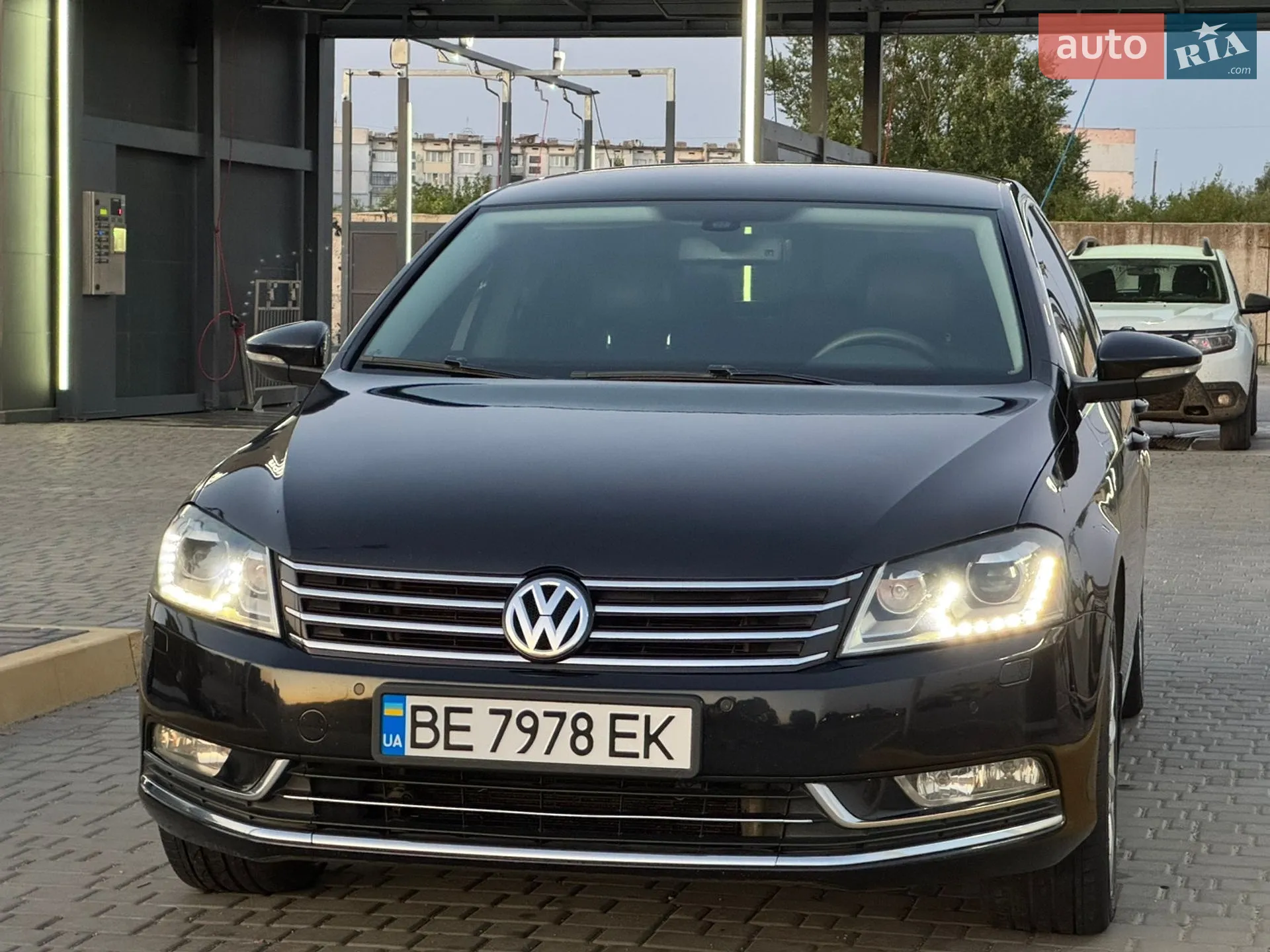 2011 Volkswagen Passat - мініатюра 2