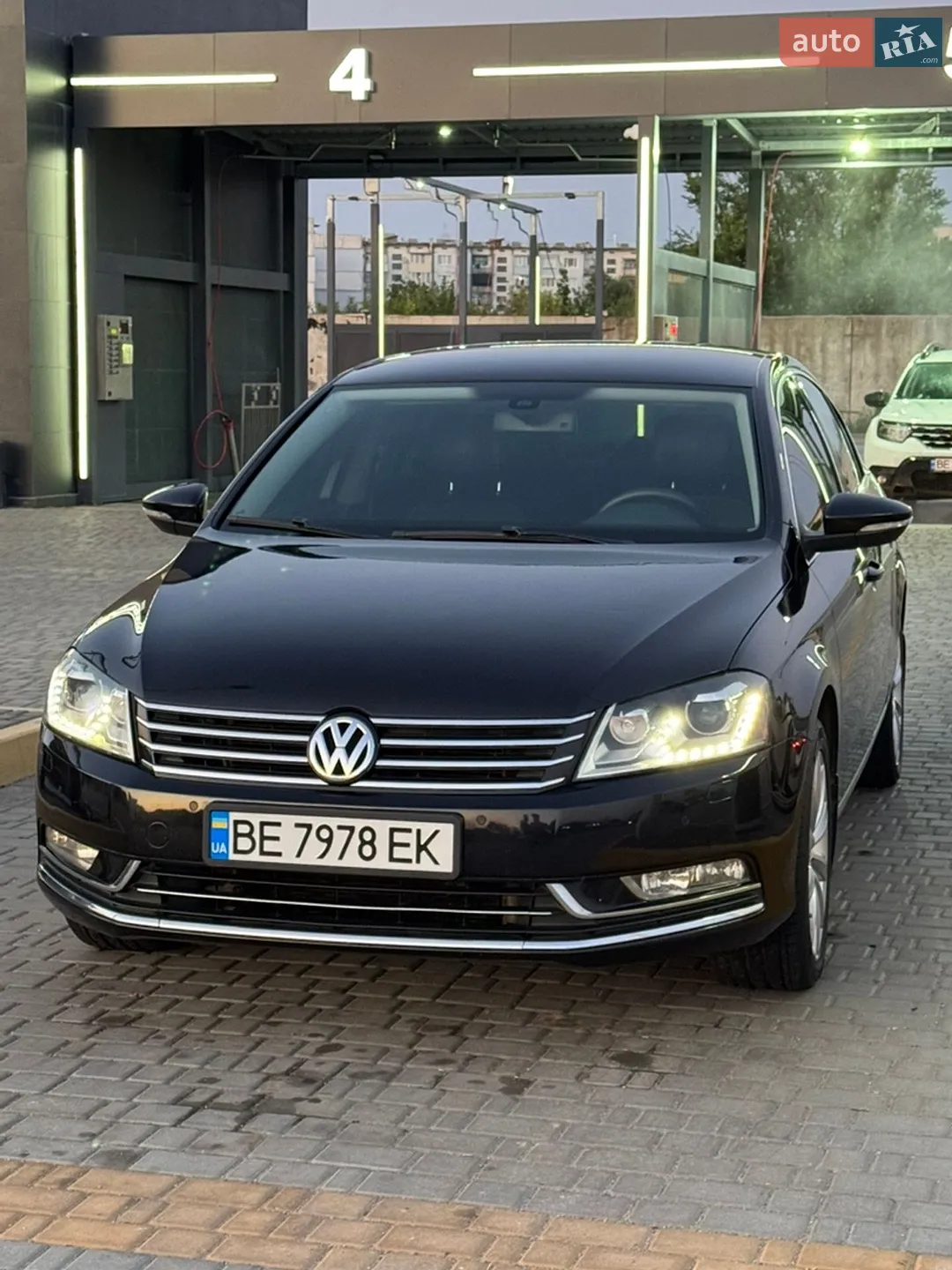 2011 Volkswagen Passat - мініатюра 3