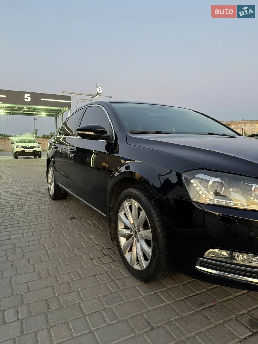 2011 Volkswagen Passat - мініатюра 5