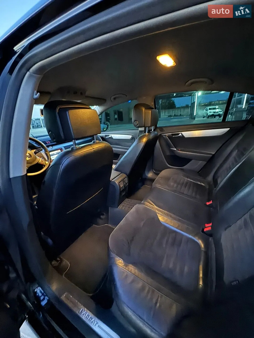 2011 Volkswagen Passat - мініатюра 19
