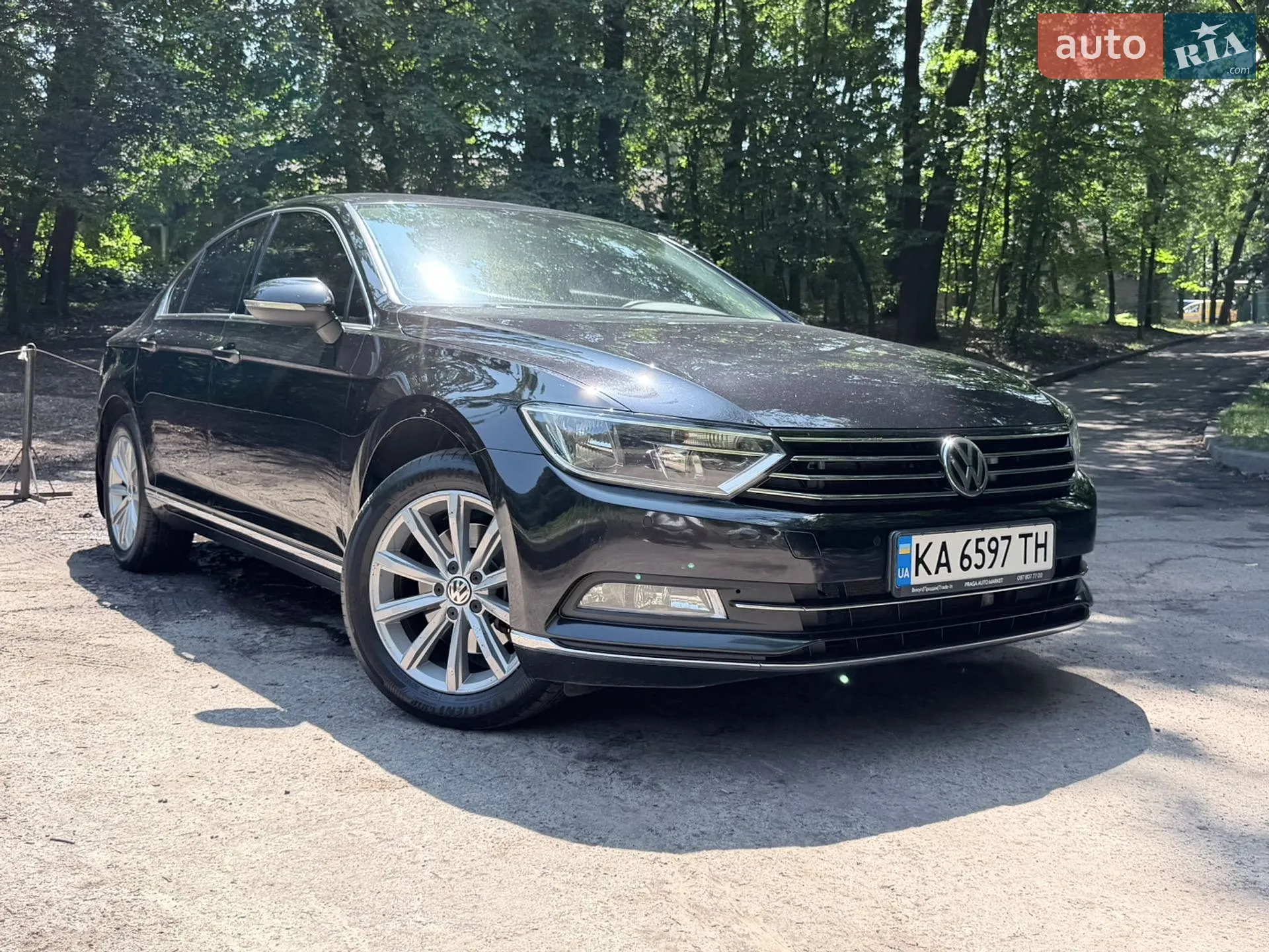 Volkswagen Passat 2015 VIN WVWZZZ3CZGE017909 фото оголошення 4 з 20