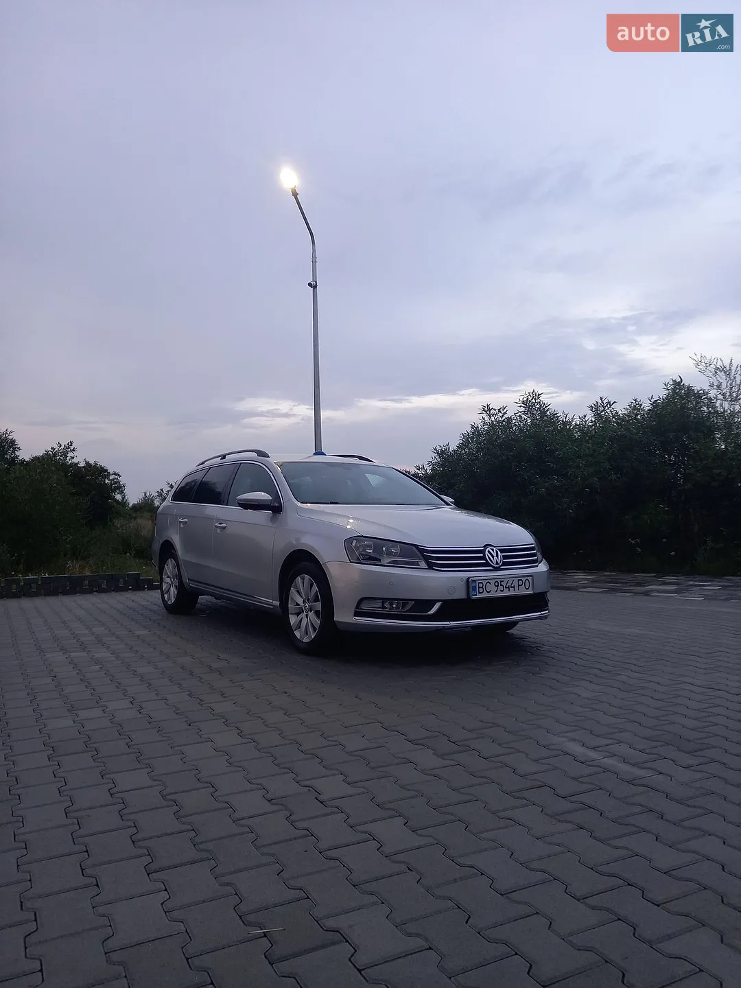 2012 Volkswagen Passat - мініатюра 2