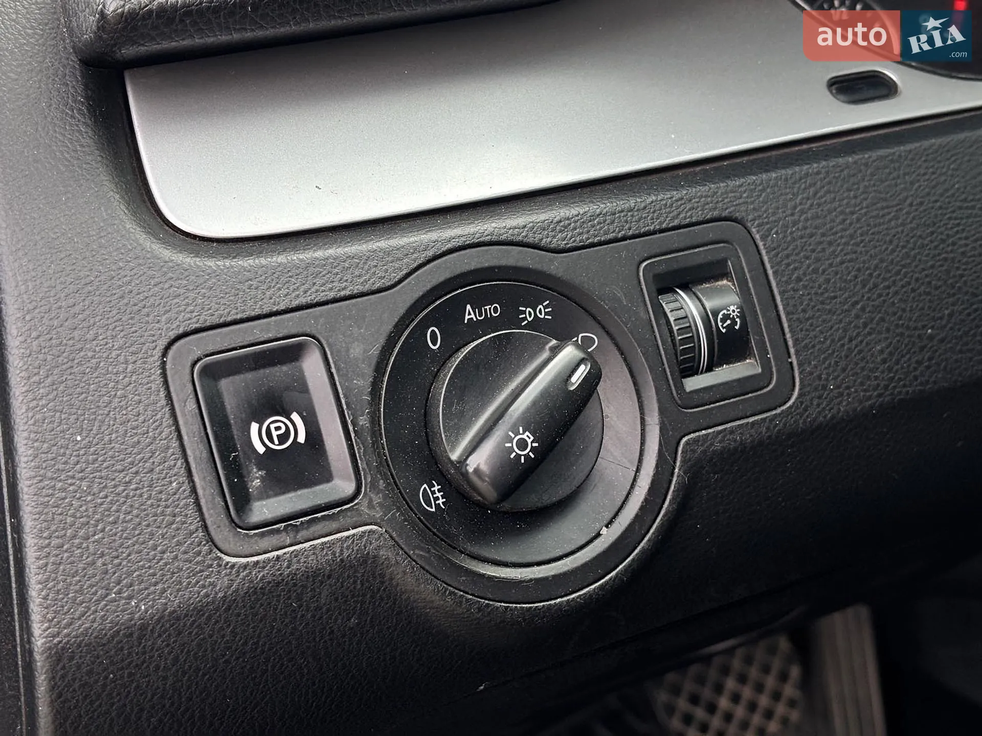 2010 Volkswagen Passat - мініатюра 13