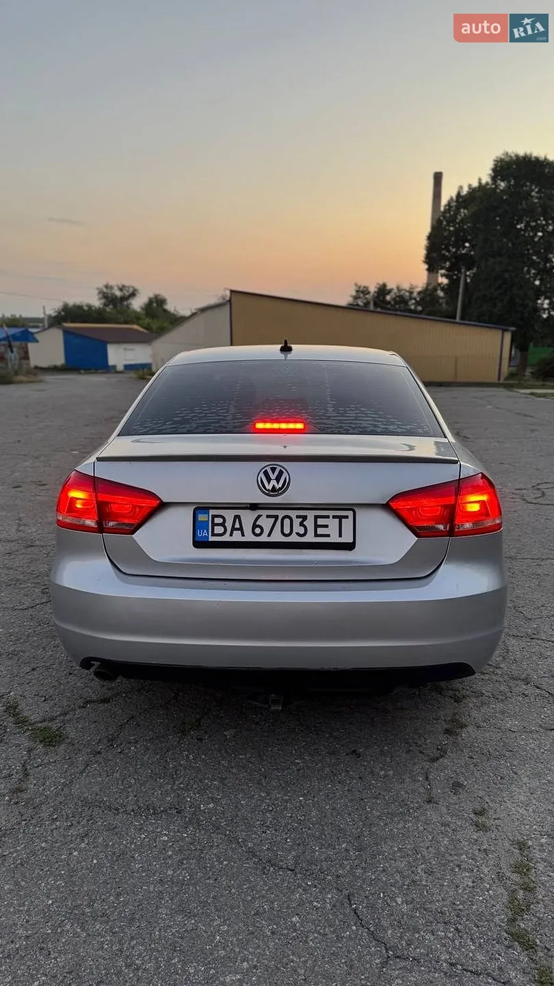 2012 Volkswagen Passat - мініатюра 9