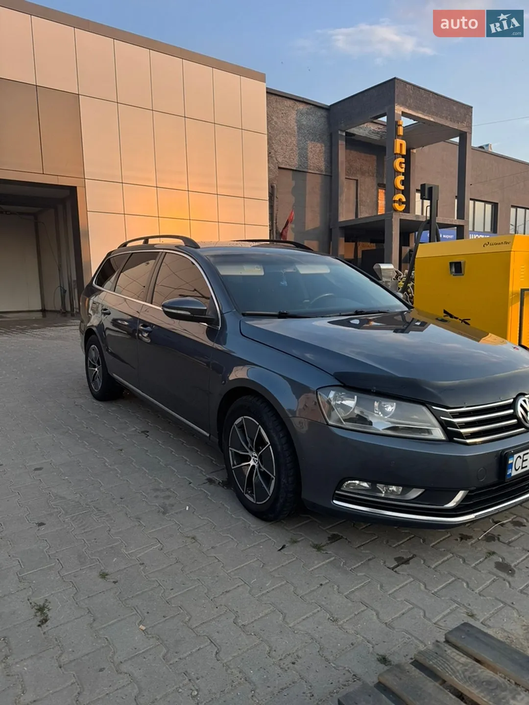 2013 Volkswagen Passat - мініатюра 2