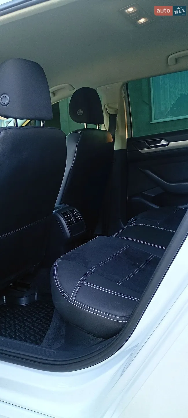 2015 Volkswagen Passat - мініатюра 13