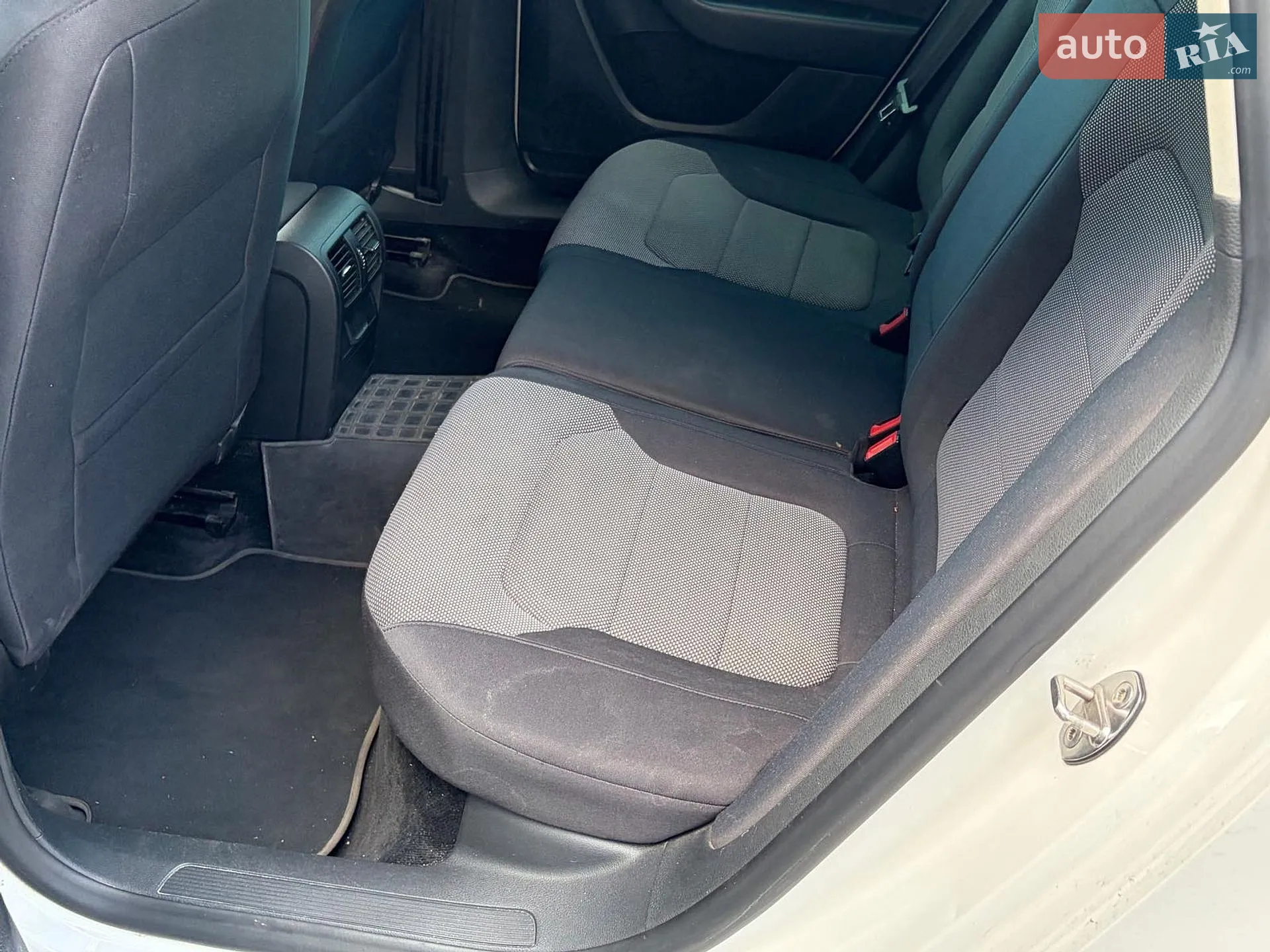 2012 Volkswagen Passat - мініатюра 25