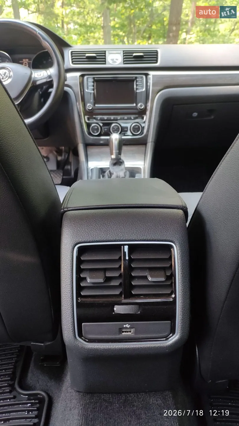 2016 Volkswagen Passat - мініатюра 12
