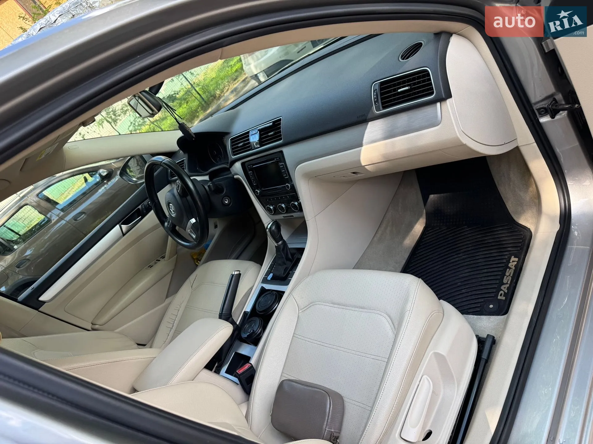 2012 Volkswagen Passat - мініатюра 2