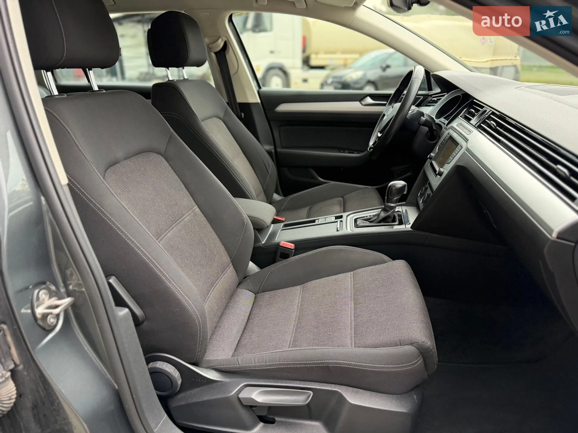 2015 Volkswagen Passat - мініатюра 29